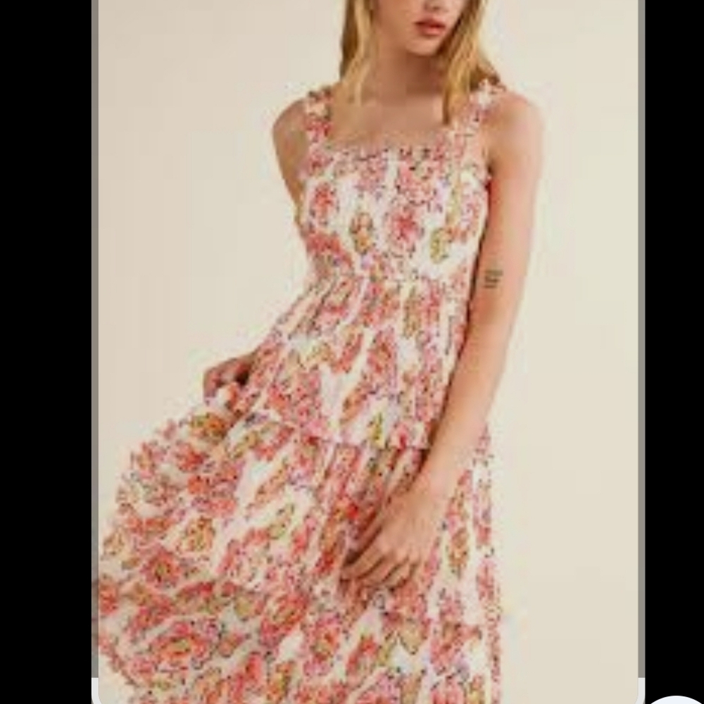 Reset By Jane smocked top Floral Tiered Maxi Dress Size S new with tags